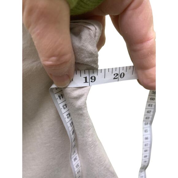 Lucky Brand Beige Cap Cuffed Sleeve V Neck Top Size XS MSRP $54.50 NWT - Picture 5 of 6